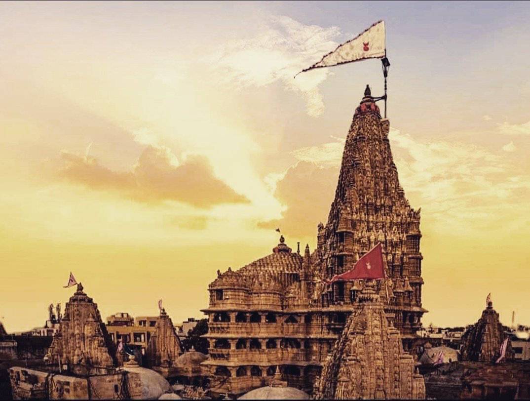 Koo by Akshata Kulkarni (@Akshata_Kulkarni): Dwarkadhish Temple, #Gujarat  The holy abode of Lo