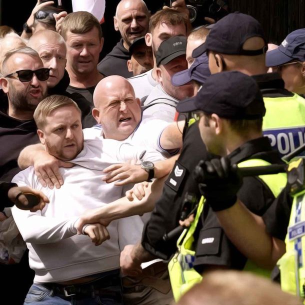 UK protests: PM Starmer warns violent protestors with strict action, protection given exclusively to mosques, mobs shouting Allah-u-Akbar. All you need to know