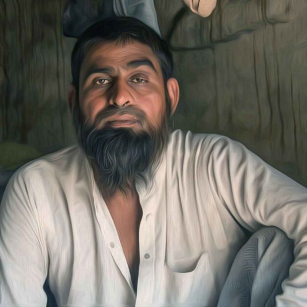 Hanuman Shobha Yatra was attacked in front of Mosque. No attempt was made to hoist flag