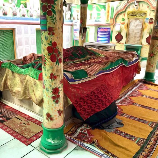 Gaiban Shah Walid Dargah came up overnight inside Heritage Complex in Surat’s Chowkbazar area