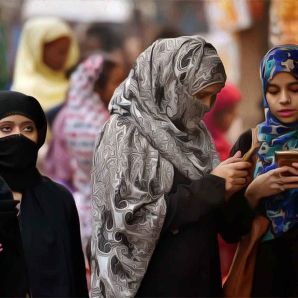 School headmistress arrested for serving beef to staff members during annual Gunotsav evaluation of the school